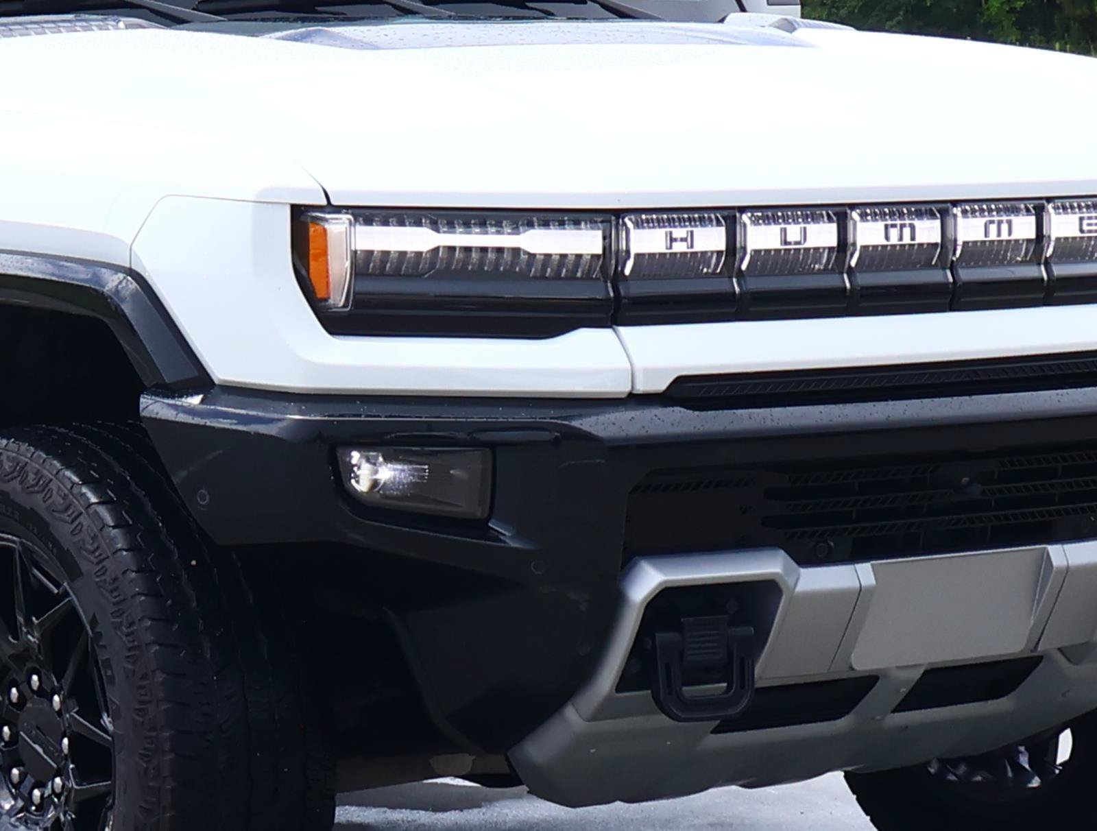 Used 2024 Interstellar White GMC 2X image 7