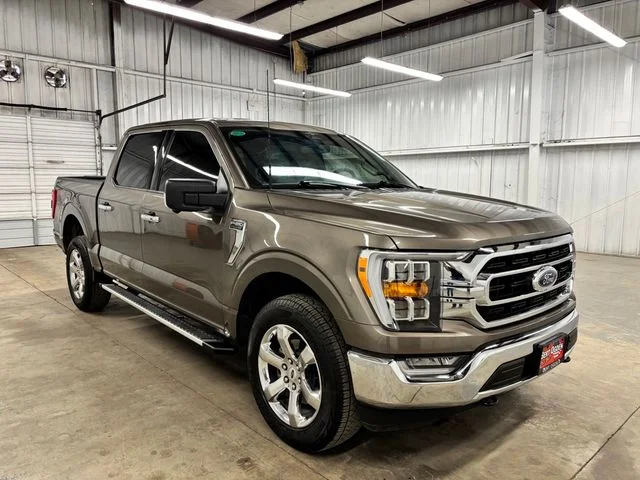 Used 2023 Gray Ford XLT image 1