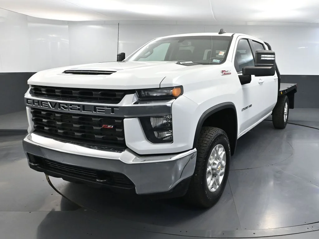Used 2023 White Chevrolet LT image 13