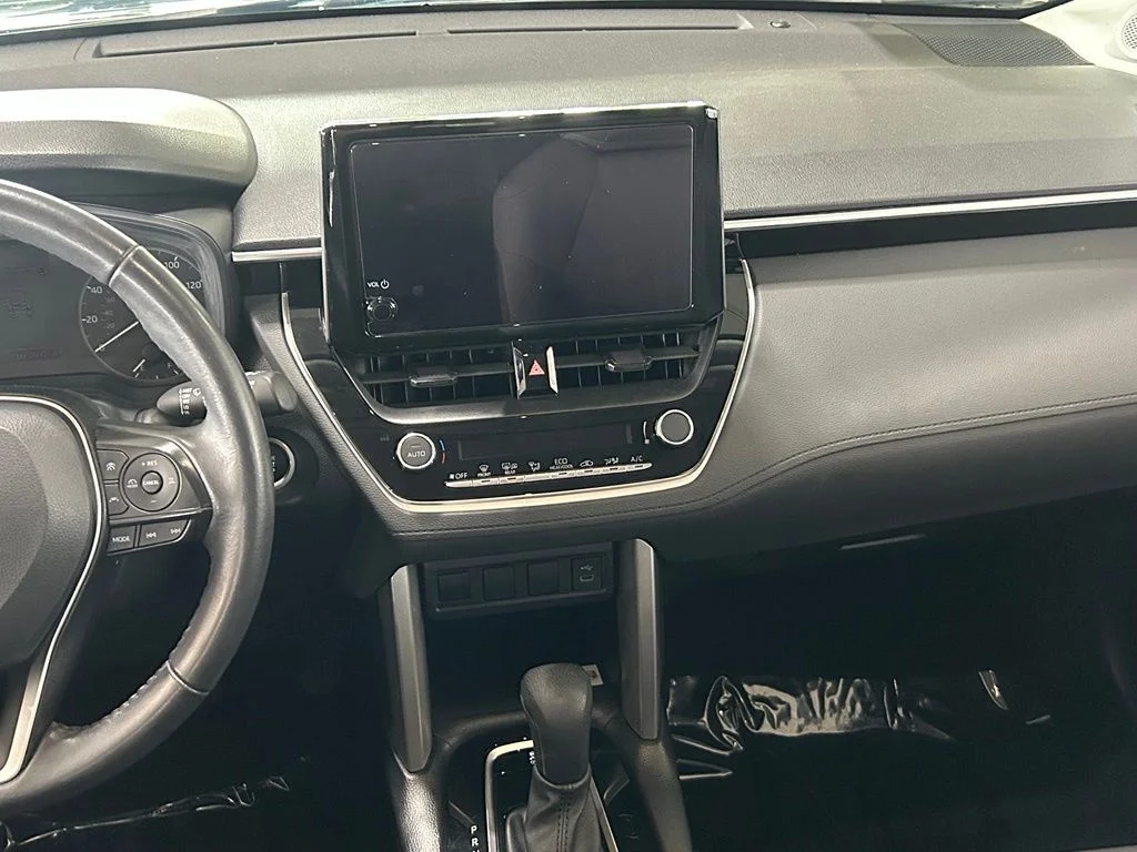 Used 2023 Cypress Toyota LE image 10