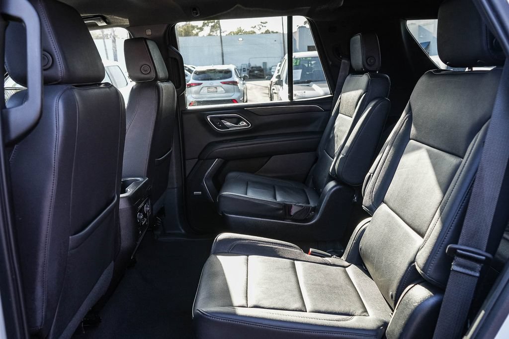 Used 2023 Summit White Chevrolet LT image 17