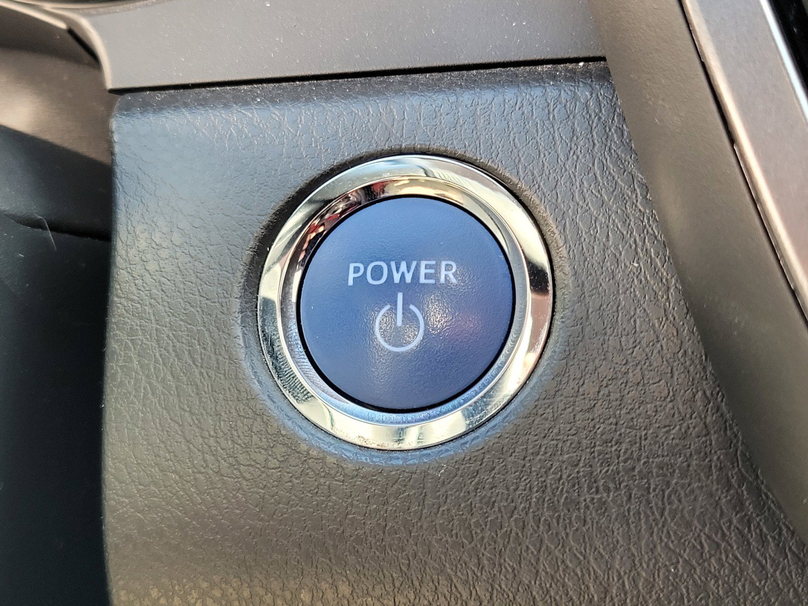 Used 2024 WIND CHILL PEARL Toyota Hybrid XSE image 23