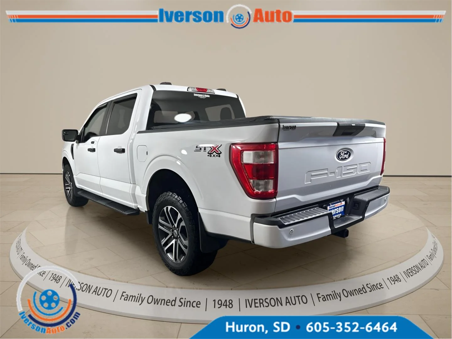 Used 2023 Oxford White Ford XL image 9