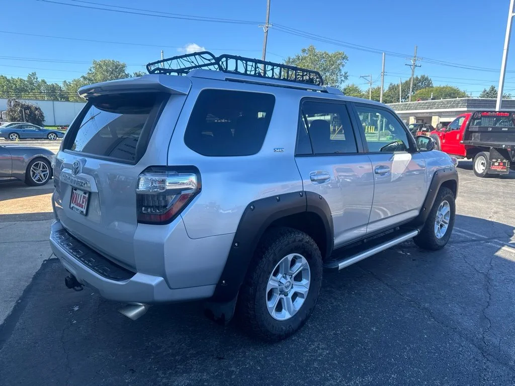 Certified Used 2018 Classic Silver Metallic Toyota SR5 image 9