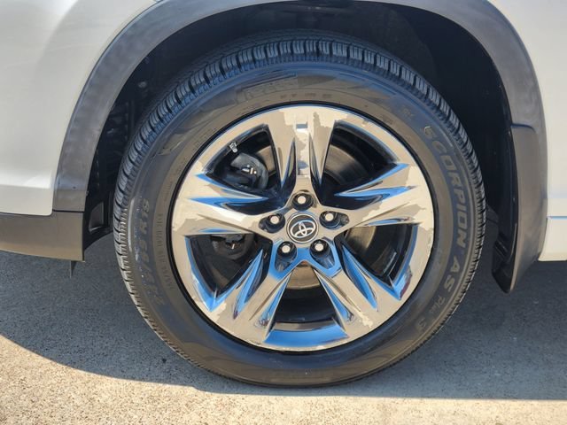 Used 2019 White Toyota Limited image 18