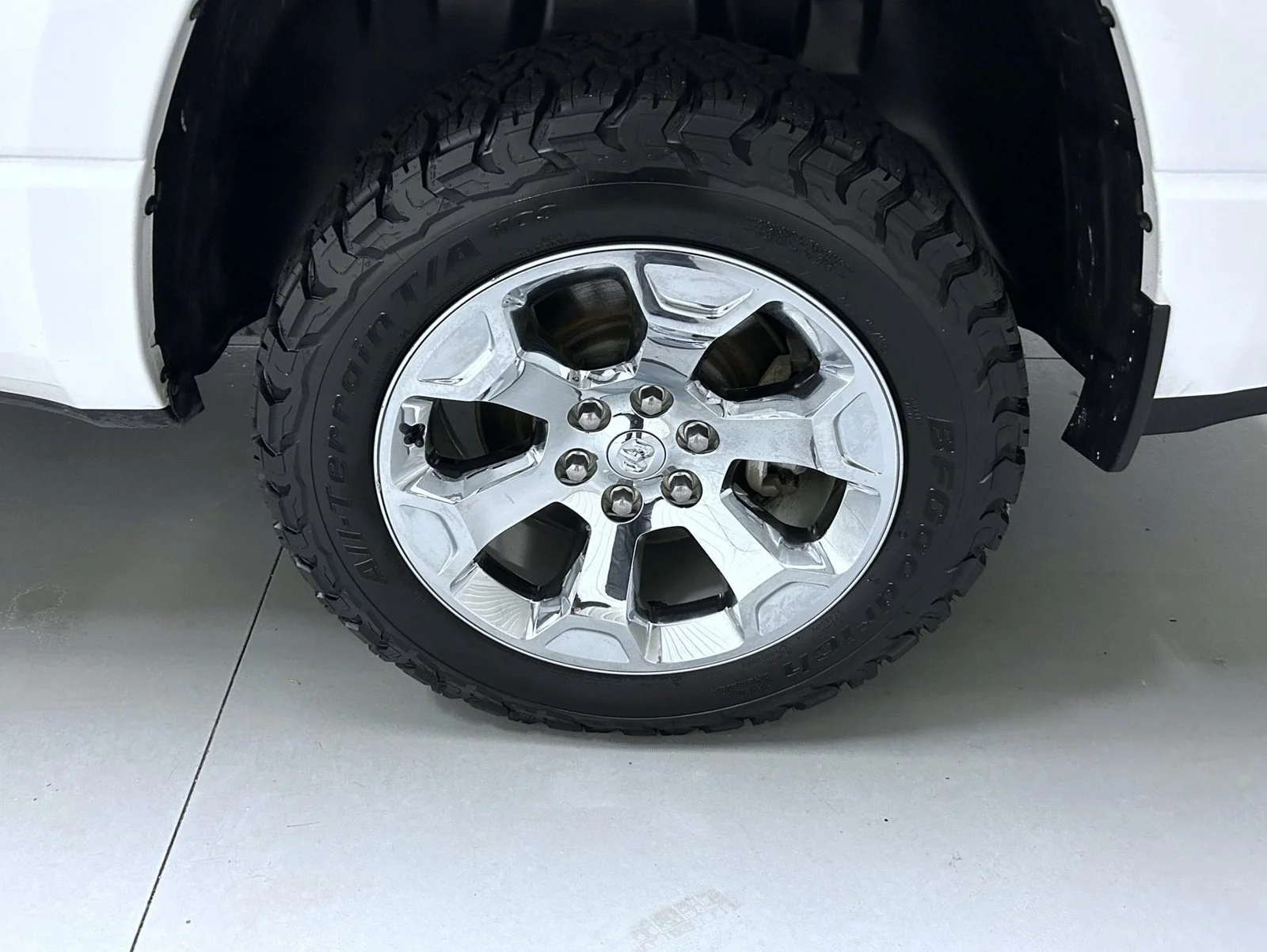 Used 2021 White Ram Big Horn/Lone Star image 22