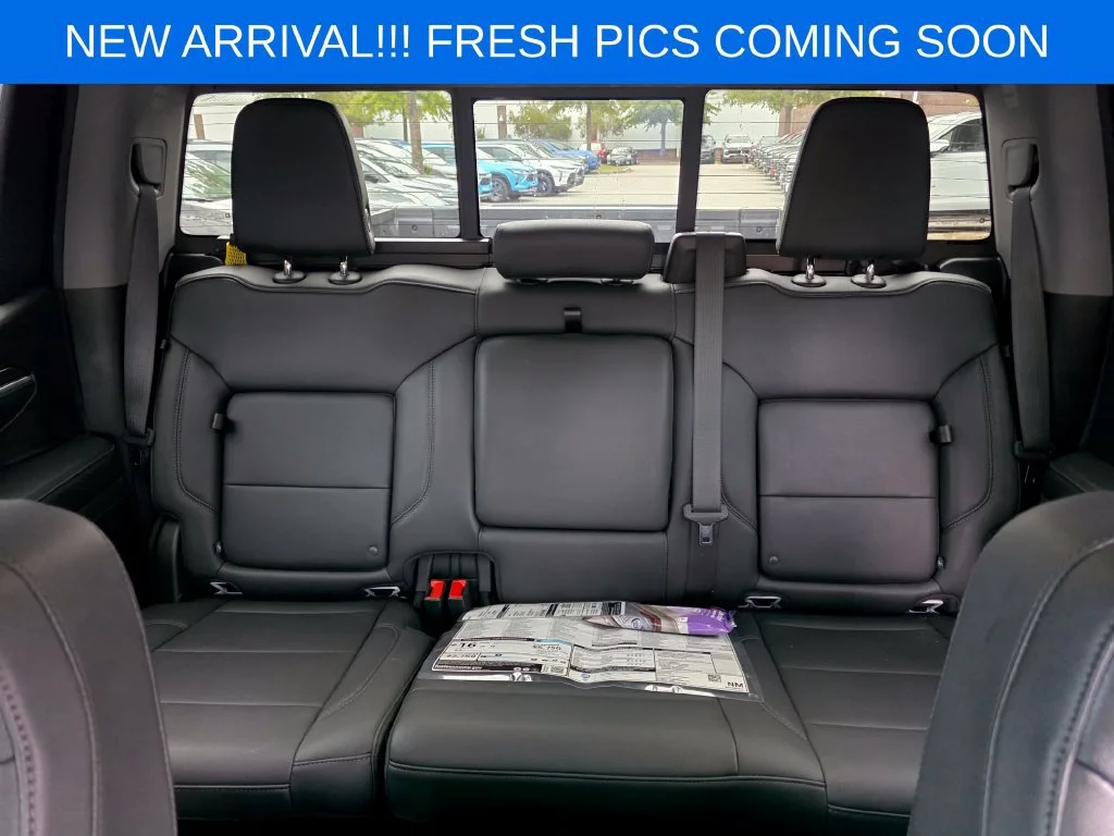 Used 2023 SUMMIT WHITE Chevrolet LT Trail Boss image 13