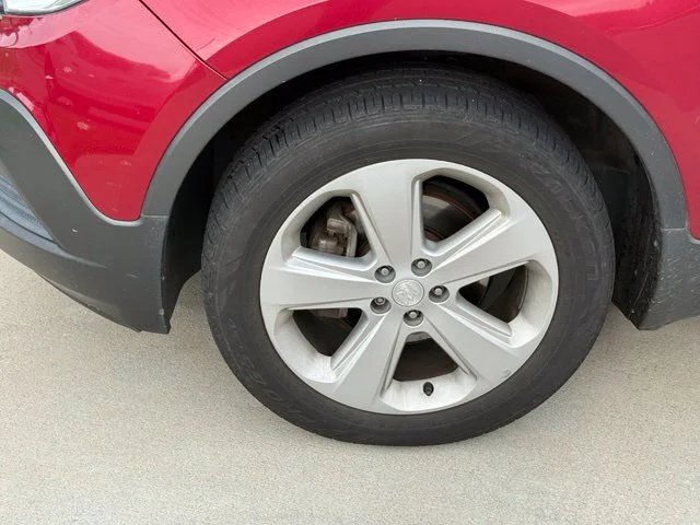 Used 2016 Red Buick Base image 4