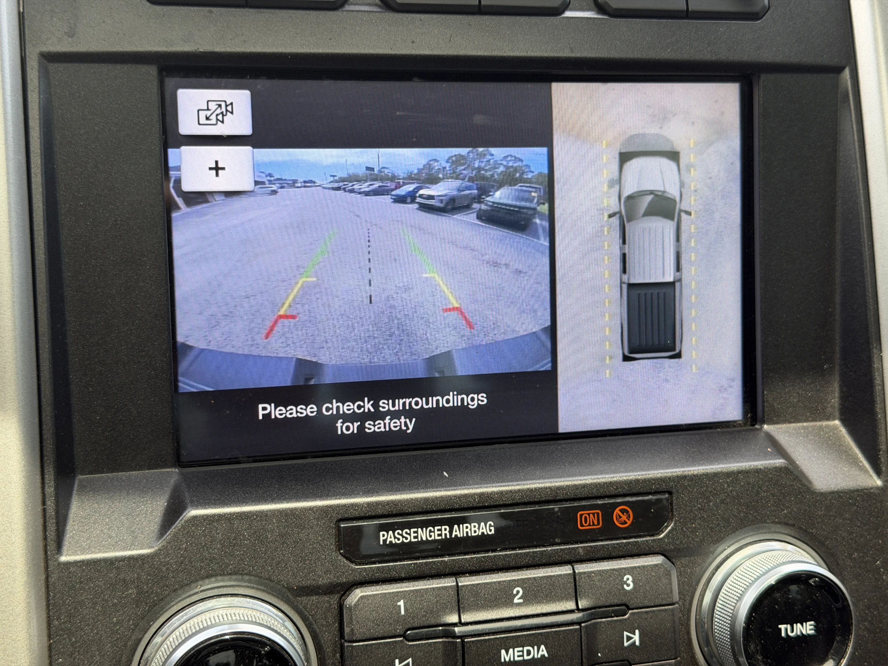 Used 2017 White Platinum Metallic Tri-Coat Ford King Ranch image 34