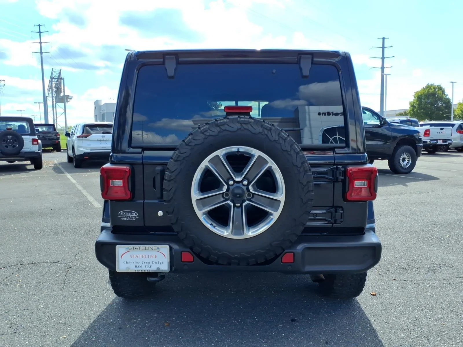 Used 2020 Black Clearcoat Jeep Sahara image 17