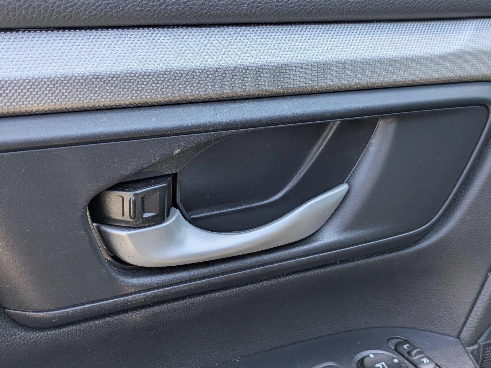 Used 2019 Crystal Black Pearl Honda LX image 9