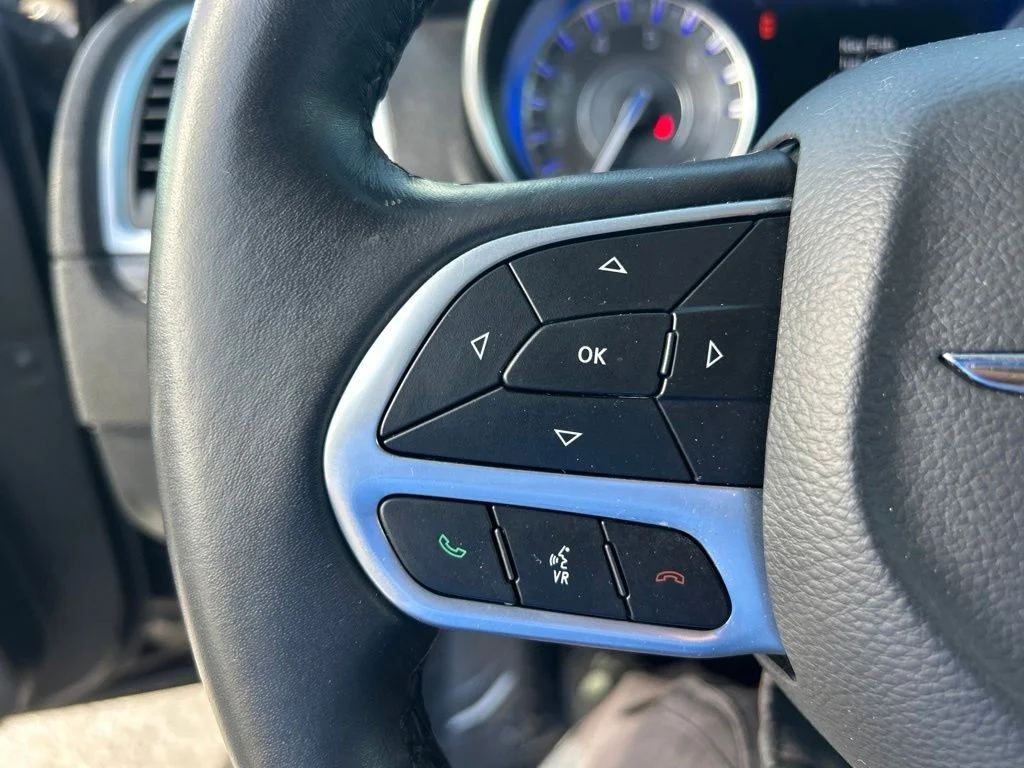 Used 2021 Black Chrysler Touring image 41