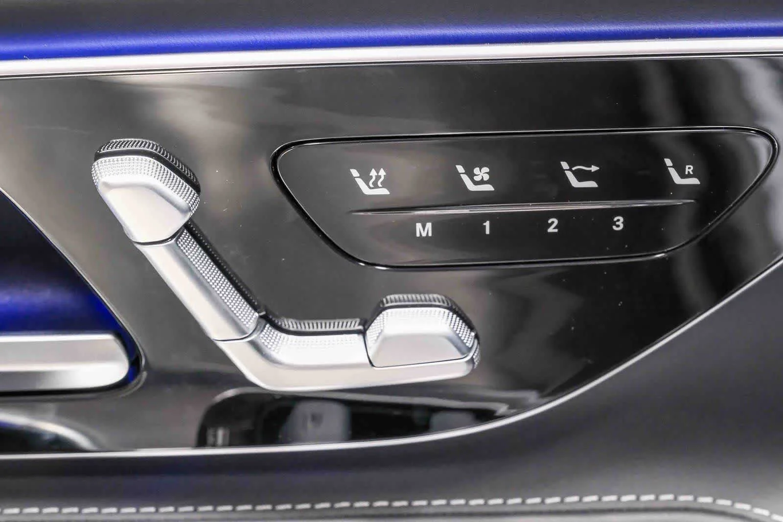 New 2025 Cirrus Silver Metallic Mercedes-Benz AMG® SL 55 Roadster image 62