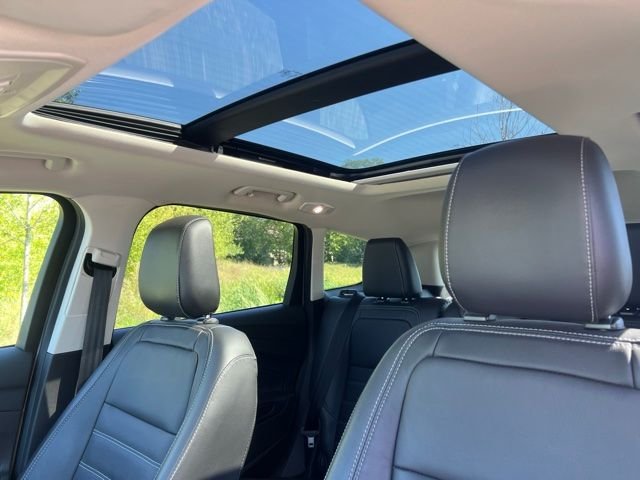 Used 2018 Gold Ford SEL image 15