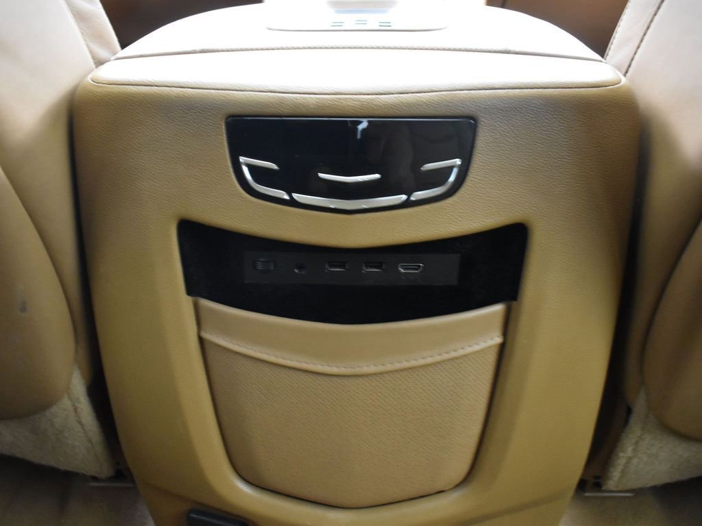 2017 CADILLAC ESCALADE - Image 28