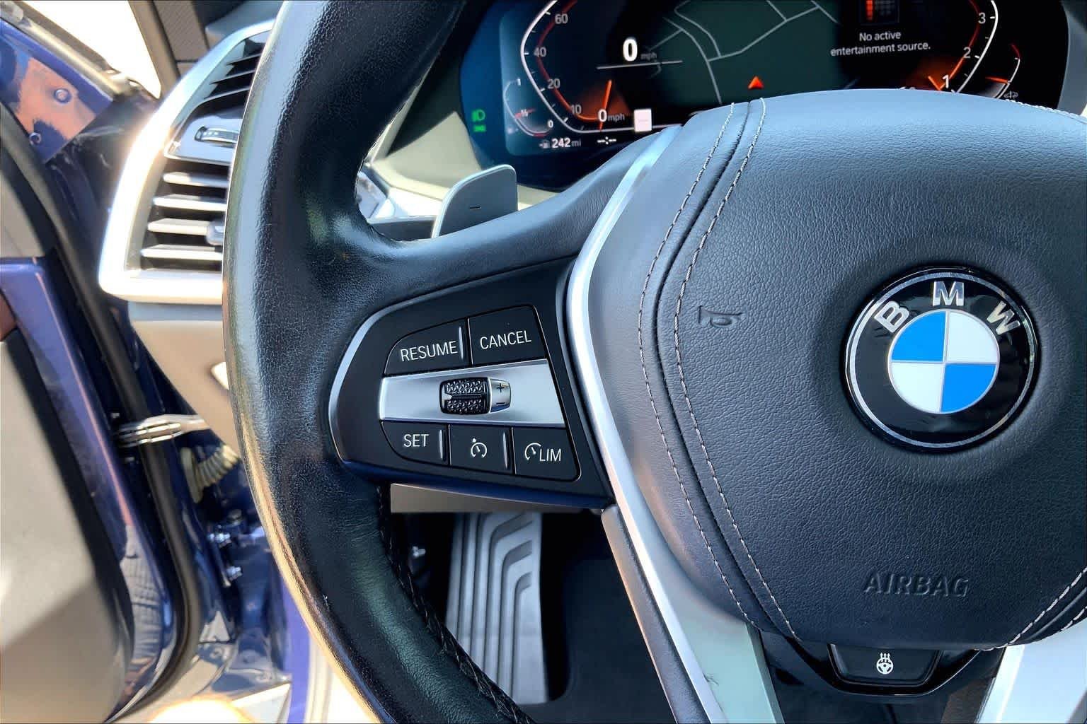 Used 2019 Phytonic Blue Metallic BMW xDrive40i image 21