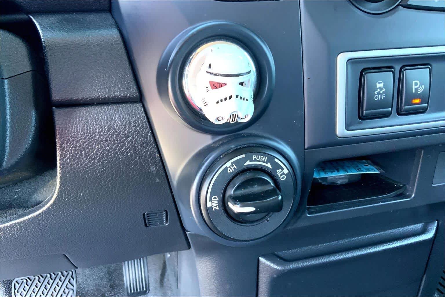 Certified Used 2021 Glacier White Nissan S image 29