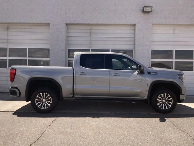 2023 GMC Sierra AT4 4WD Crew Cab Short Box's photo