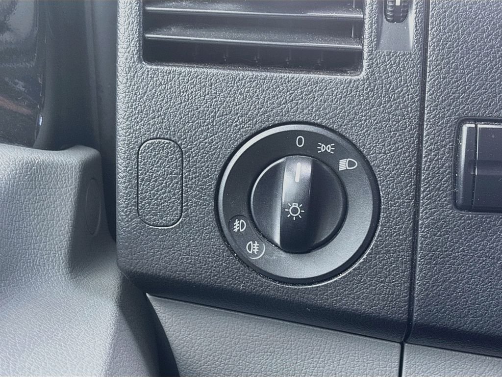 Used 2012  Mercedes-Benz Passenger 170 WB image 23