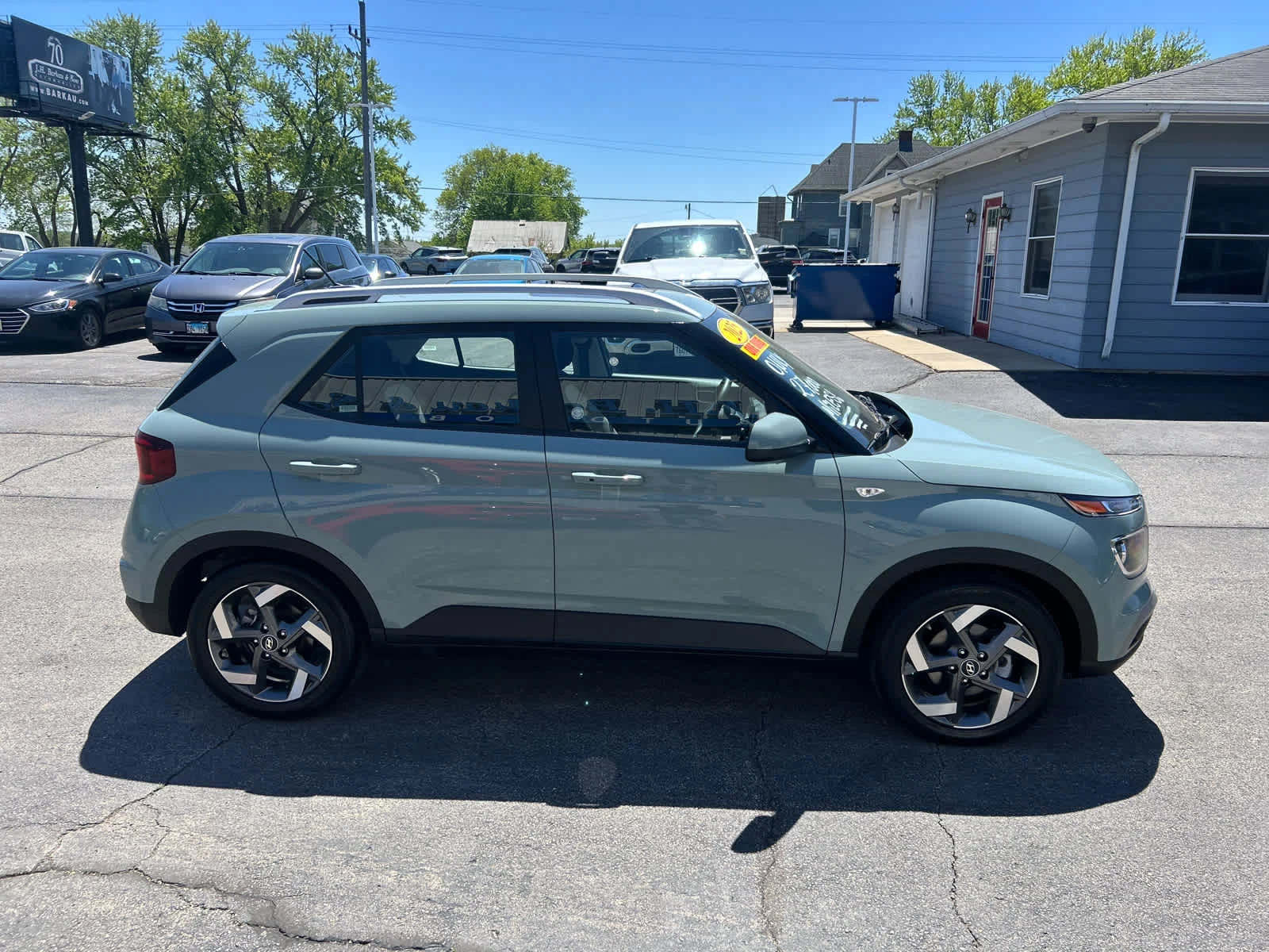 Used 2025 Mirage Green Hyundai SEL image 3