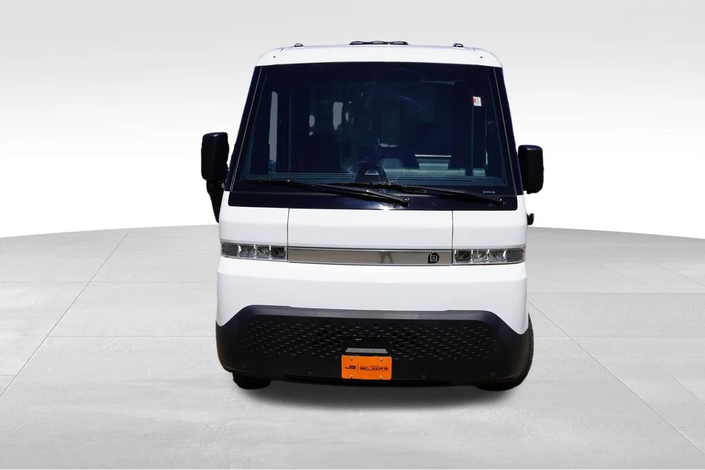 Used 2024 Oyster White BrightDrop Base image 13