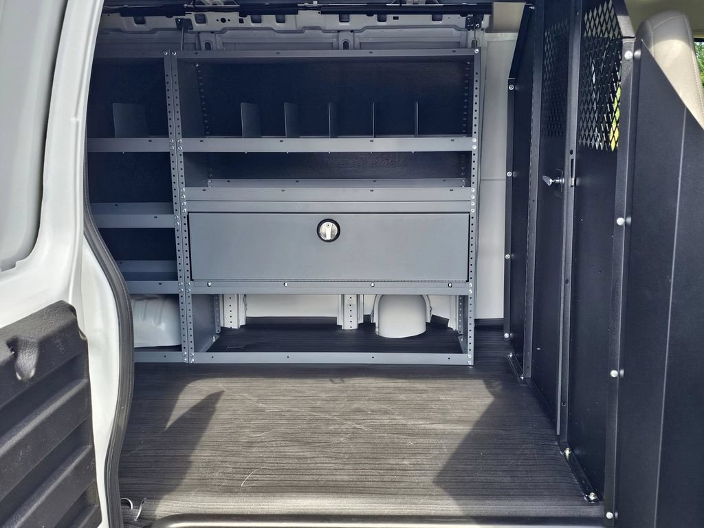 2025 Chevrolet Express Cargo Work Van - Photo 8