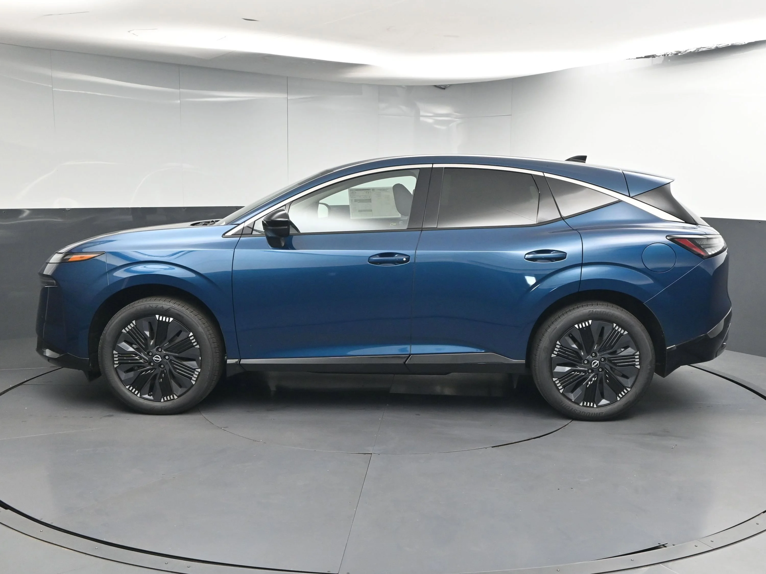 New 2026 Aurora Blue Pearl Metallic Nissan Platinum image 4