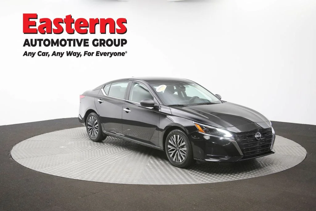 Used 2025 Black Nissan 2.5 SV image 45