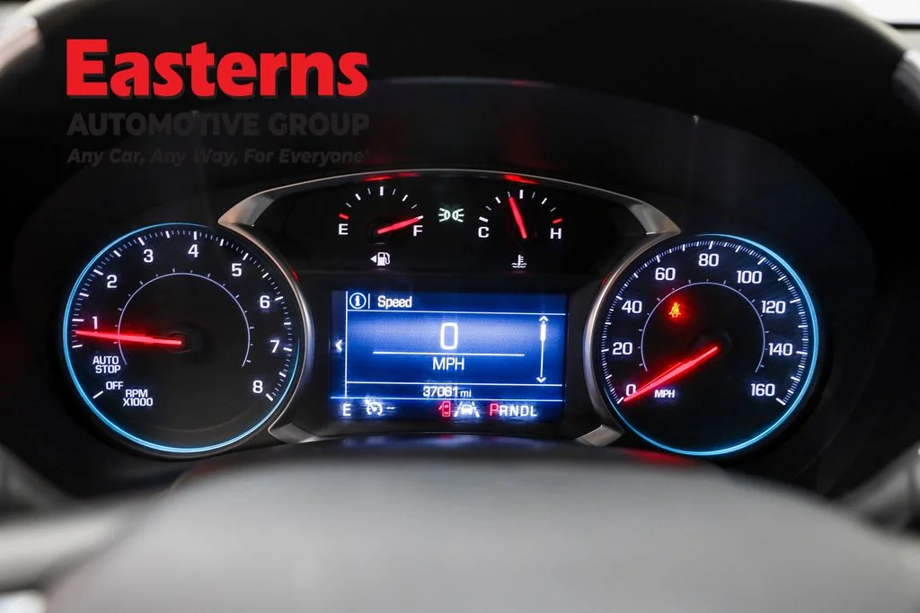 Used 2023 Gray Chevrolet LT image 18