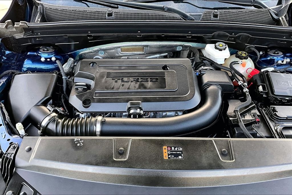 Used 2023 Blue Buick Avenir image 9