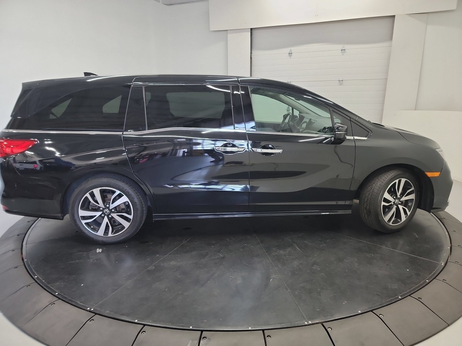 Used 2019 Crystal Black Pearl Honda Elite image 18