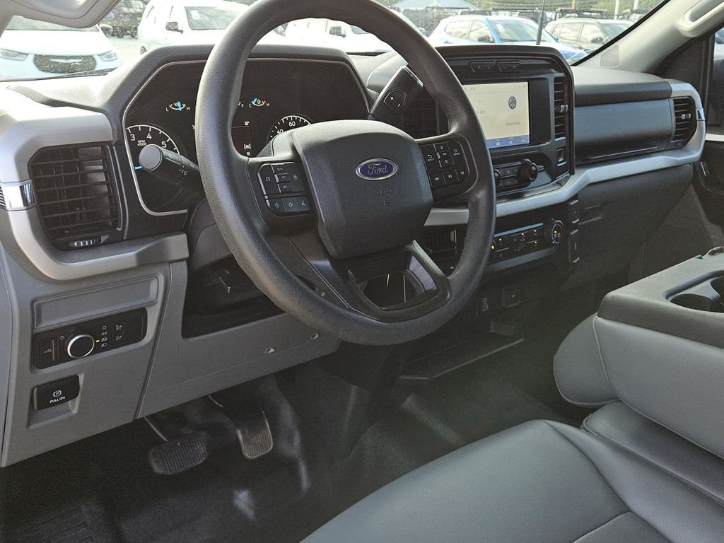 Used 2021 White Ford XL image 13