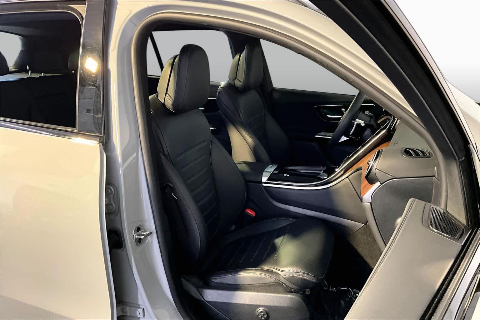 Used 2025 MANUFAKTUR Alpine Grey Mercedes-Benz GLC 300 image 8