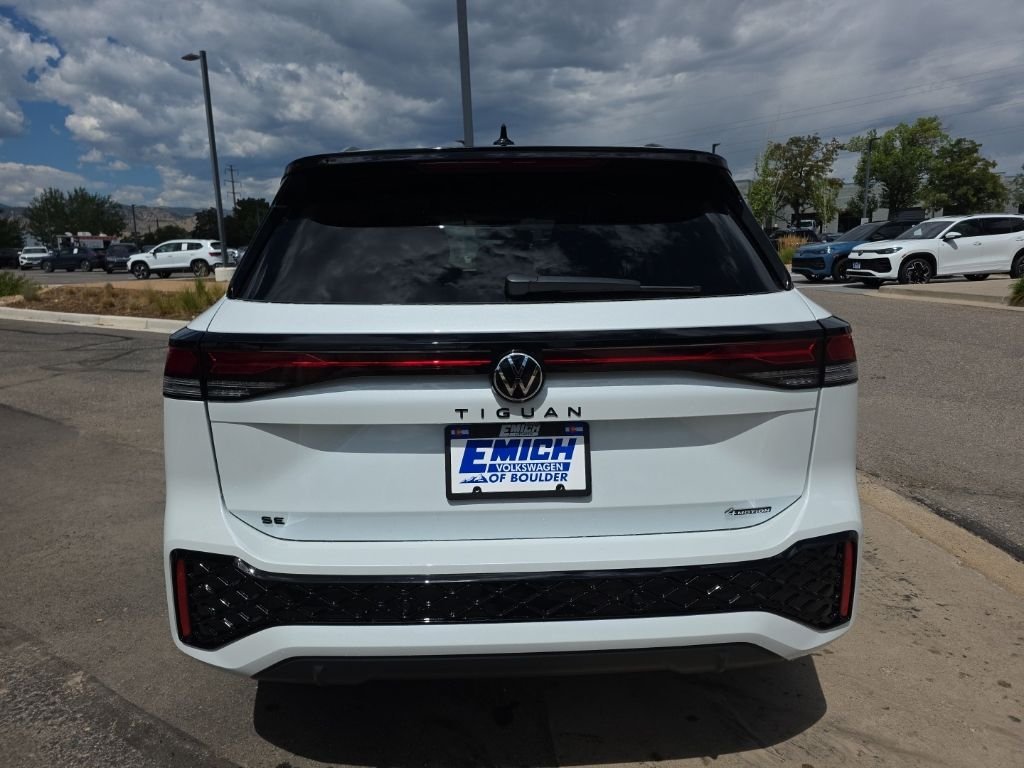 New 2026 Opal White w/Deep Black Roof Volkswagen 2.0T SE R-Line Black image 4