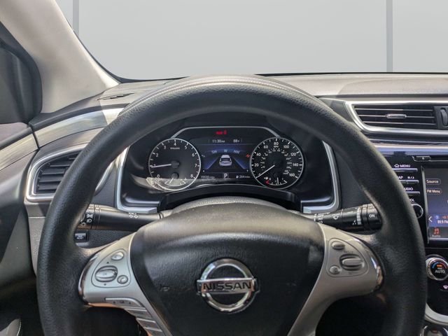 Used 2018 Black Nissan S image 27