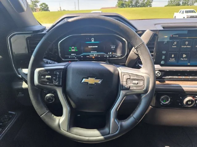Used 2023 Red Chevrolet LT image 14