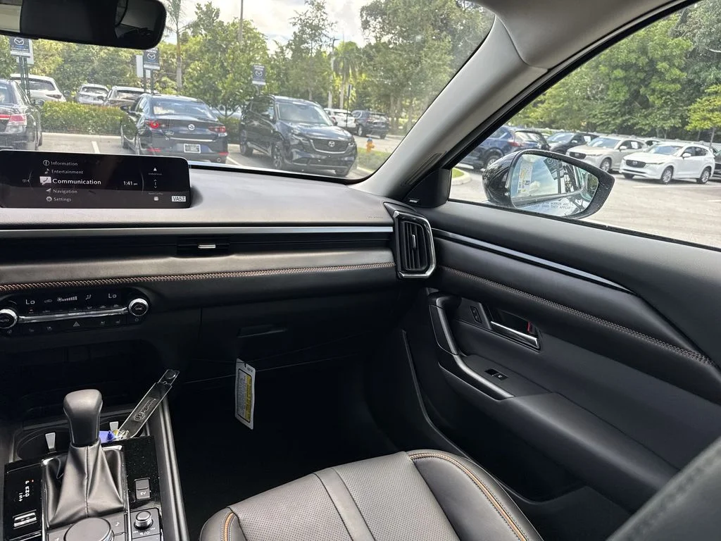 2026 Mazda CX-50 Premium Plus - Photo 15