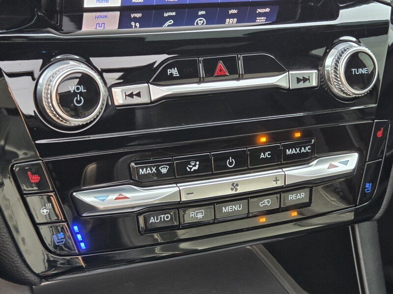 Used 2023 White Metallic FORD ST 4WD image 31