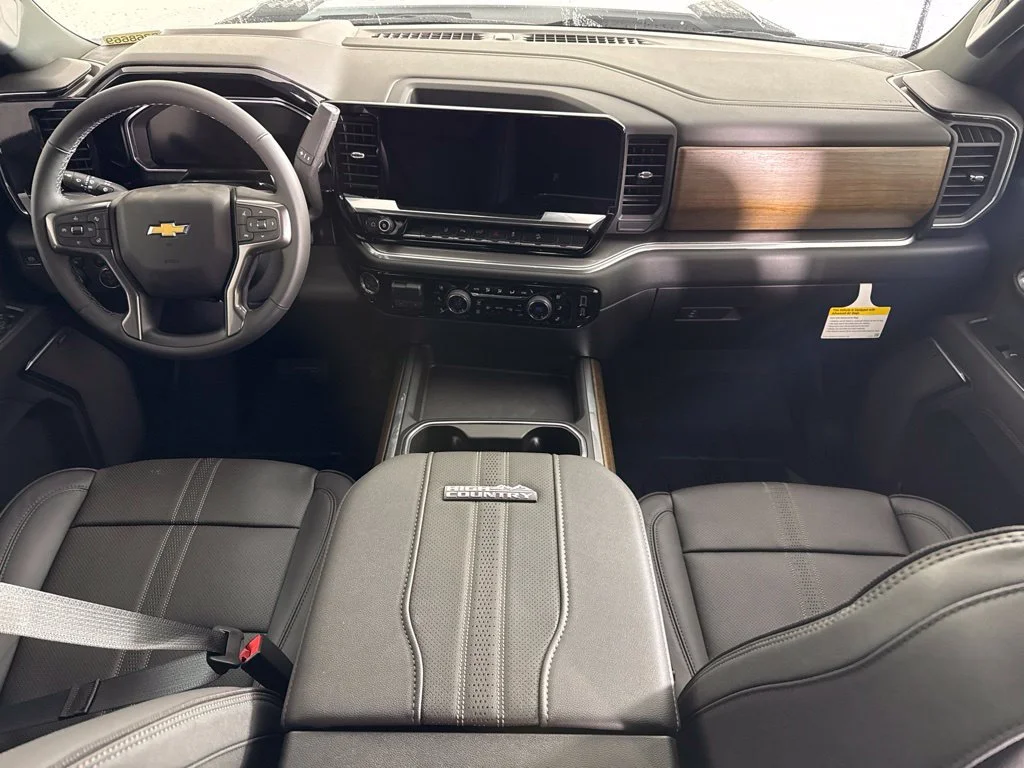 New 2026 Summit White Chevrolet High Country image 19
