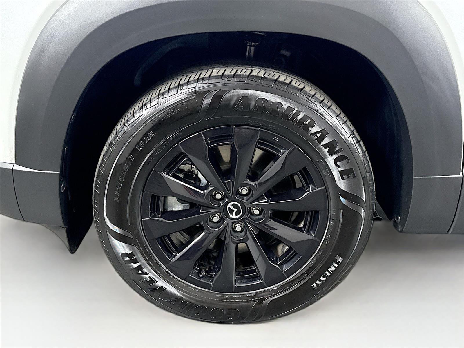 Certified Used 2025 Wind Chill Pearl Mazda Premium Package image 48