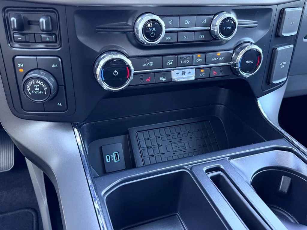 Used 2024 White Ford XLT image 29