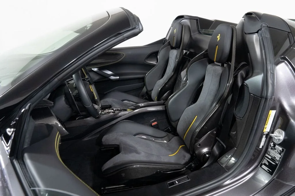 Used 2022 Extra Sample Ferrari Base image 5