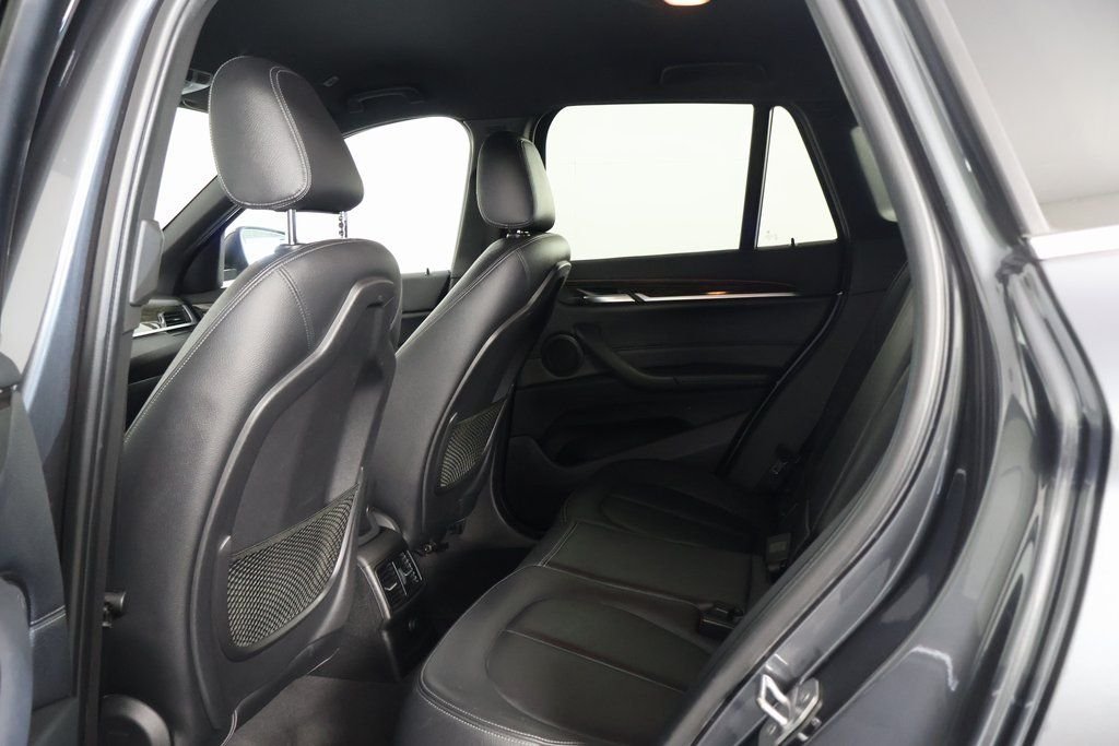 Used 2017 Mineral Gray Metallic BMW xDrive28i image 10