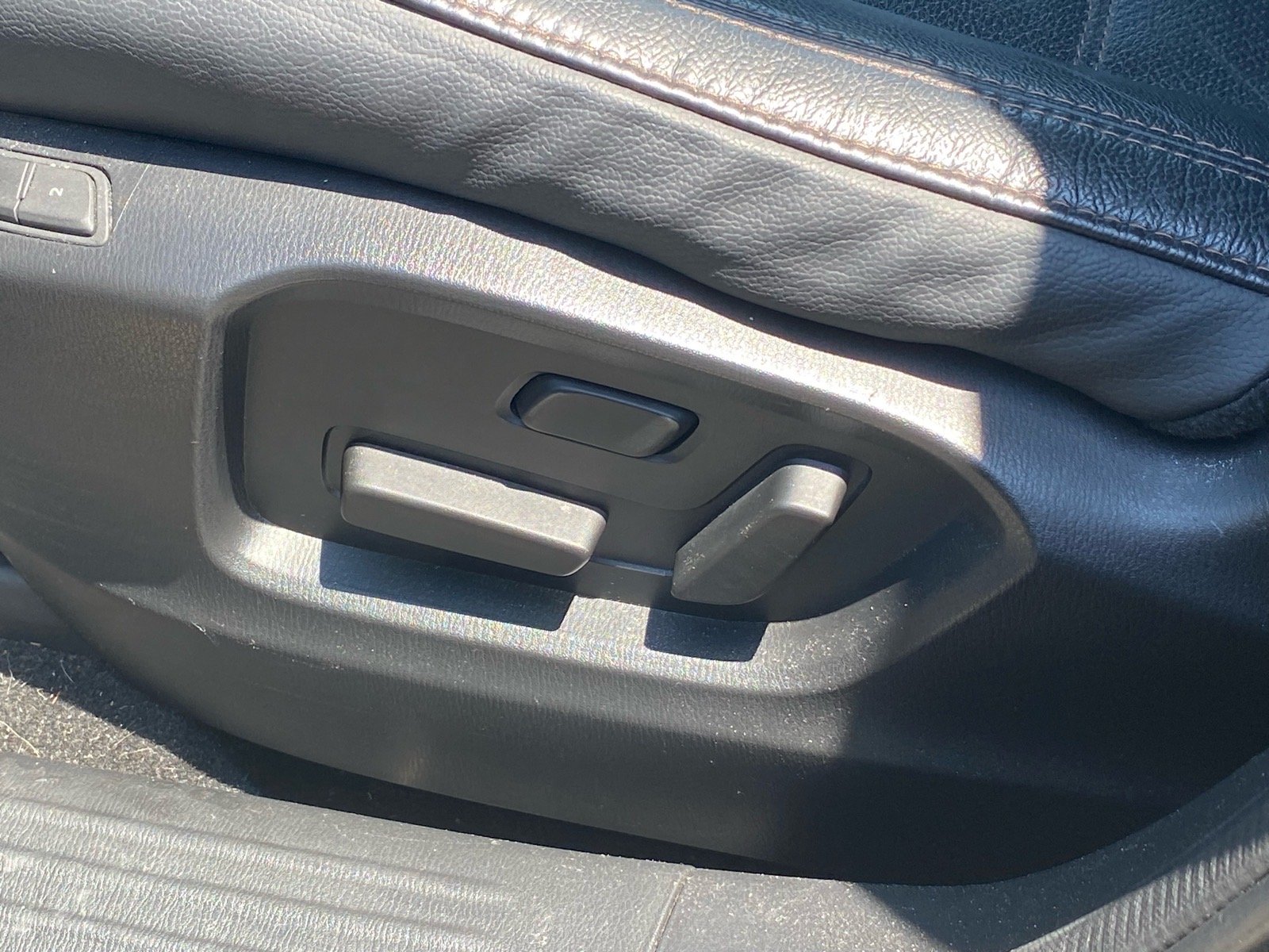 Used 2018 Gray Mazda Grand Touring image 10