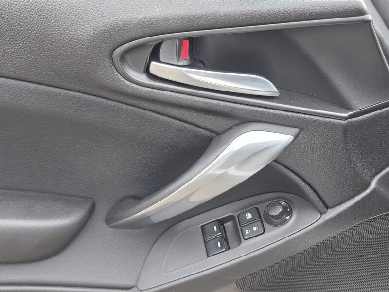 Used 2019 Pearl FIAT ABARTH CONVERTIBLE image 16