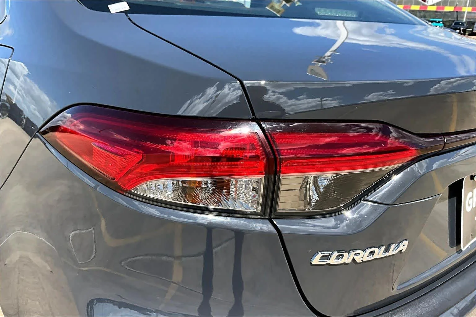 Used 2024 Underground Toyota Hybrid XLE image 29