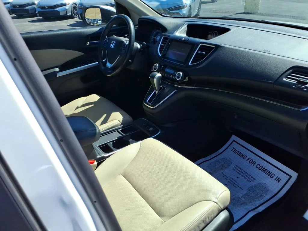 Used 2016 White Honda Touring image 28
