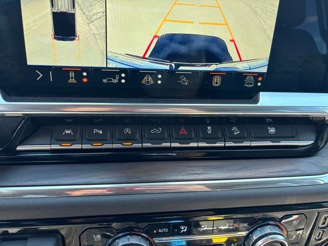 Used 2024 White Frost GMC SLT image 19