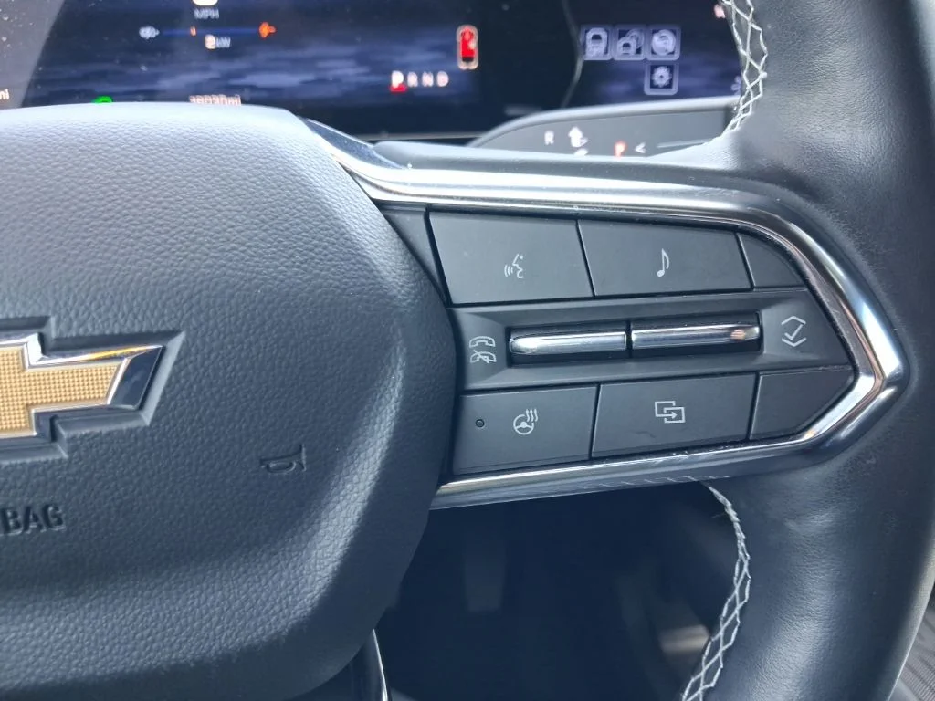 Used 2024 Red Chevrolet LT image 28