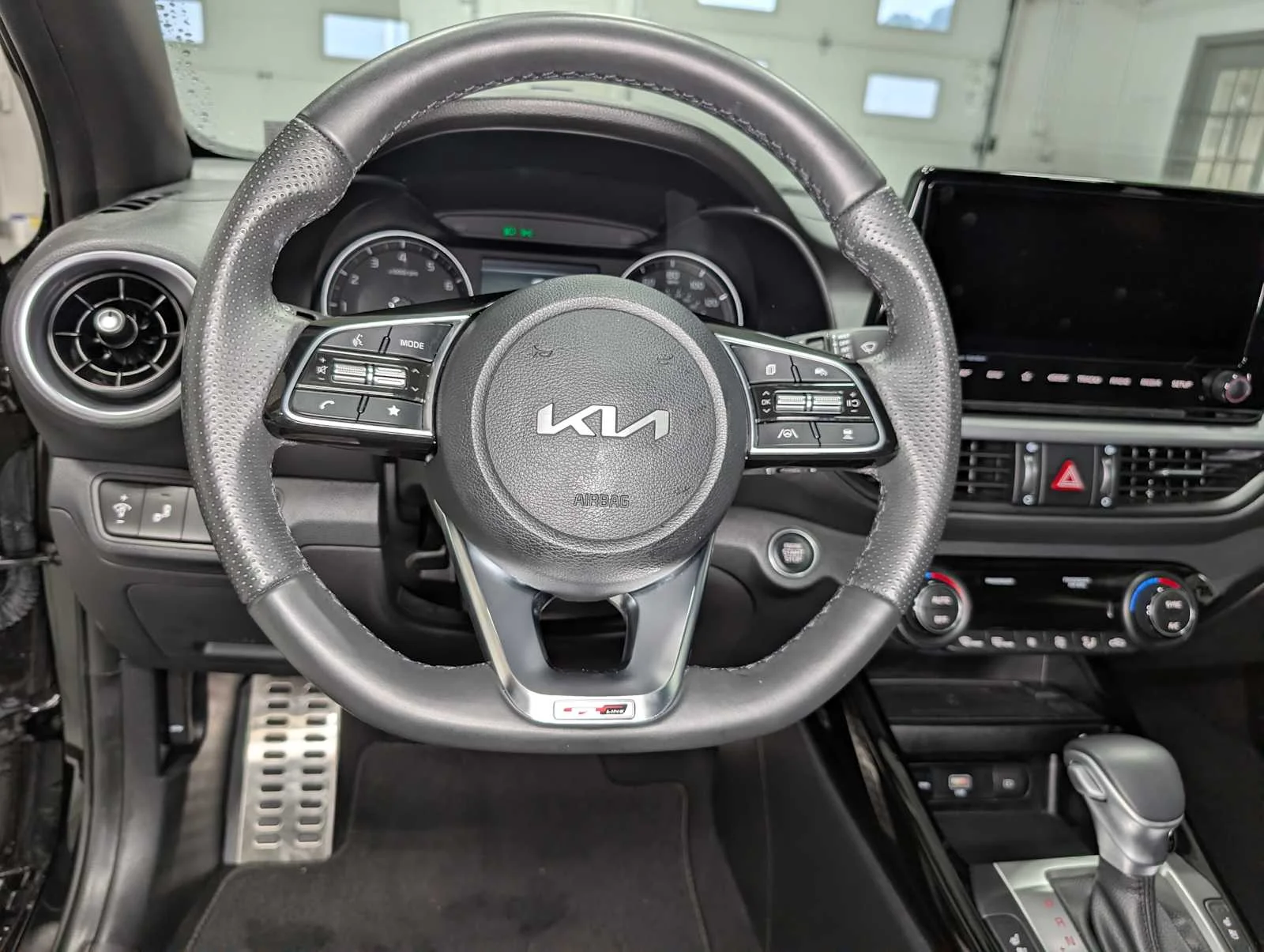 Used 2023 Aurora Black Kia GT-Line image 39